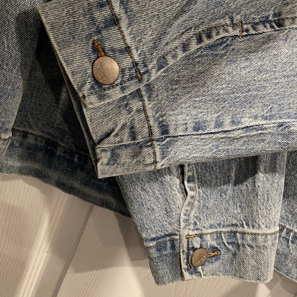 NWT Kenzie Jeans Size L Light Wash Sherpa Collar Large Pocket Jean Jacket Button - Picture 6 of 10